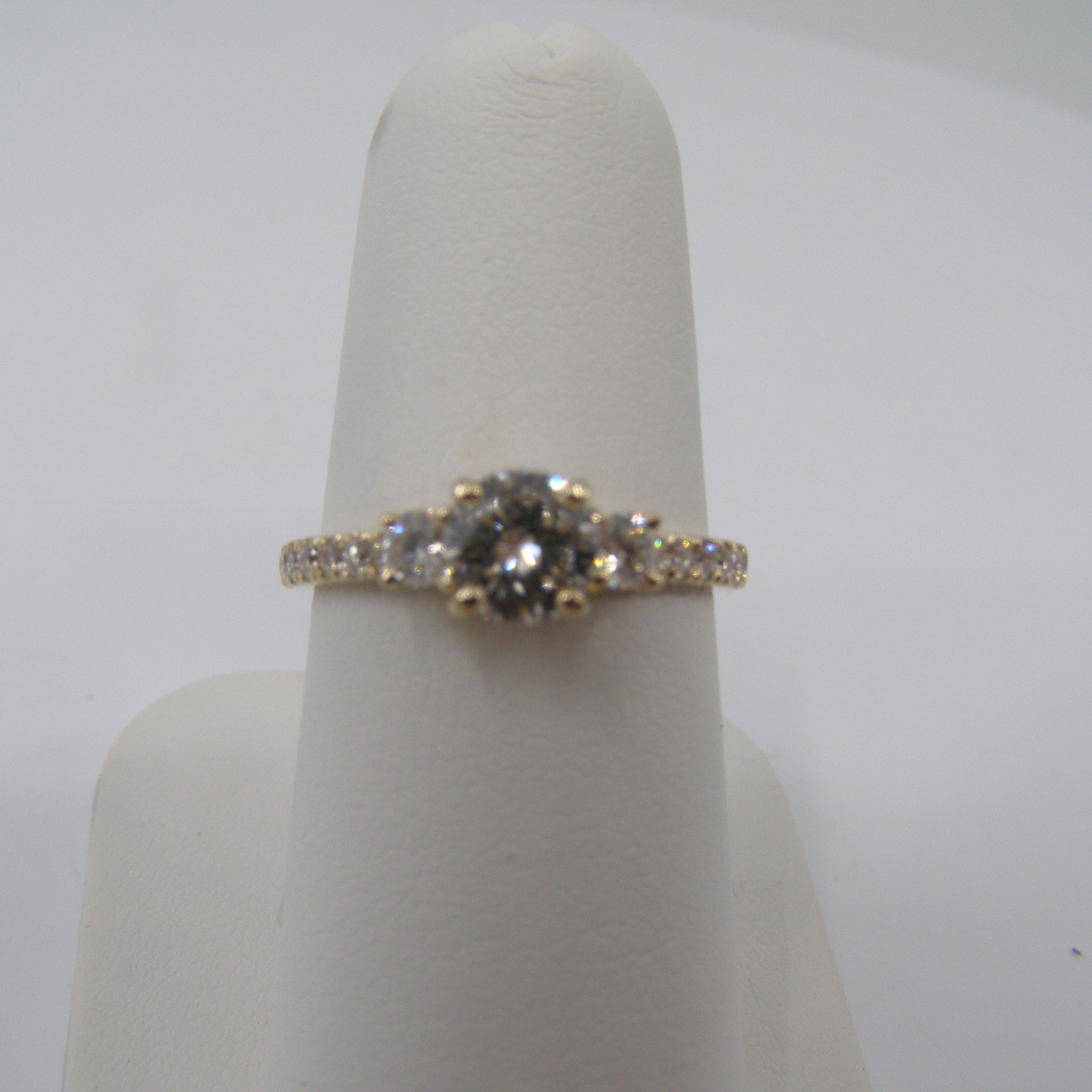 14KT .99CTW(FAN)DIAMOND FANCY 3 STONE RING(R.62CT JSI2 CTR/PRA20)