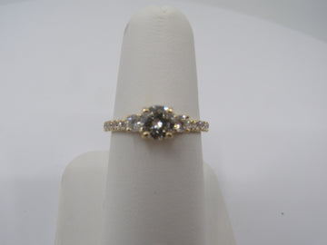 14KT .99CTW(FAN)DIAMOND FANCY 3 STONE RING(R.62CT JSI2 CTR/PRA20)