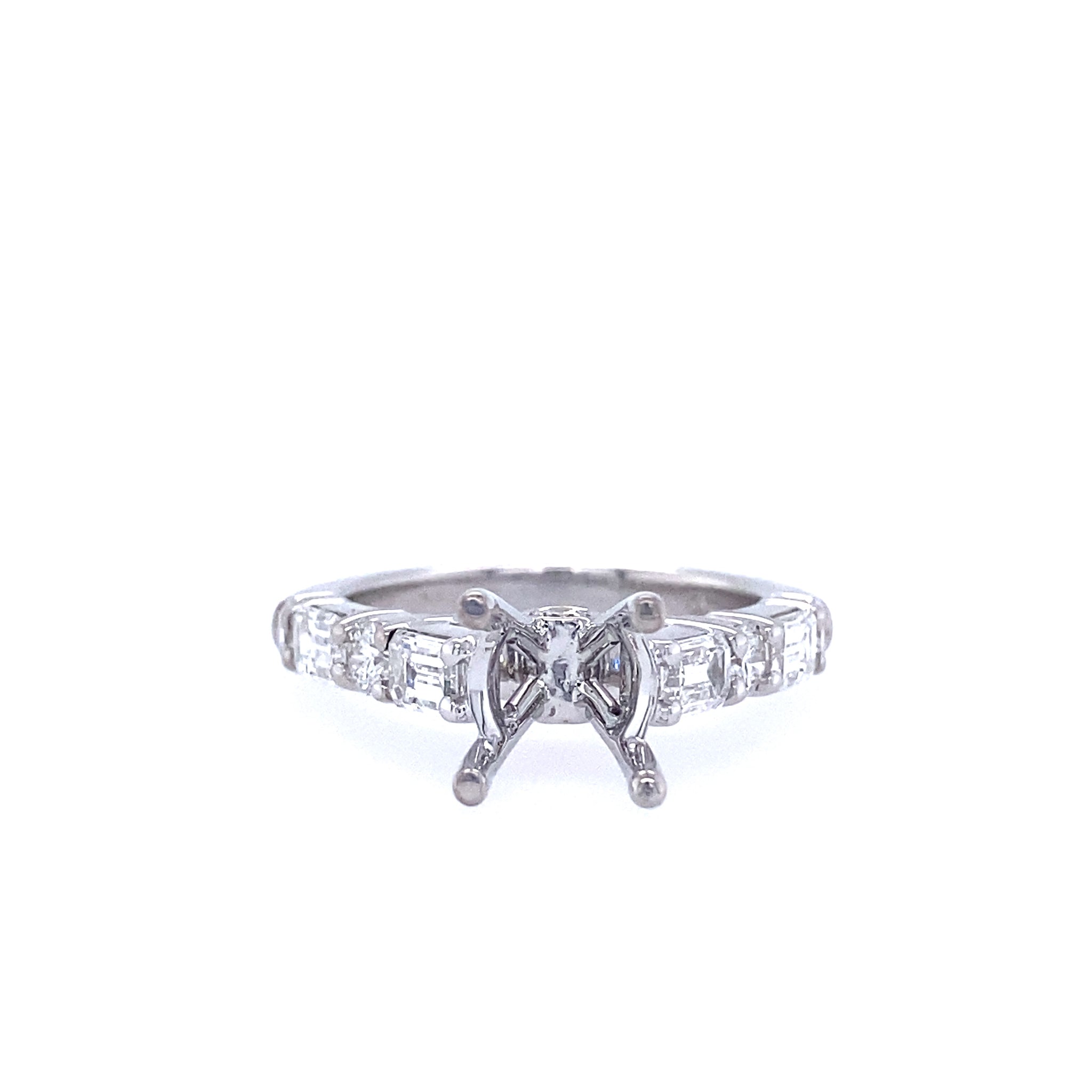 18K White Gold Round Diamond Baguette Mounting