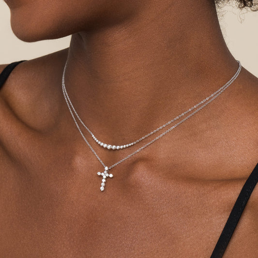 14K White Gold Graduated Diamond Curved Bar Necklace